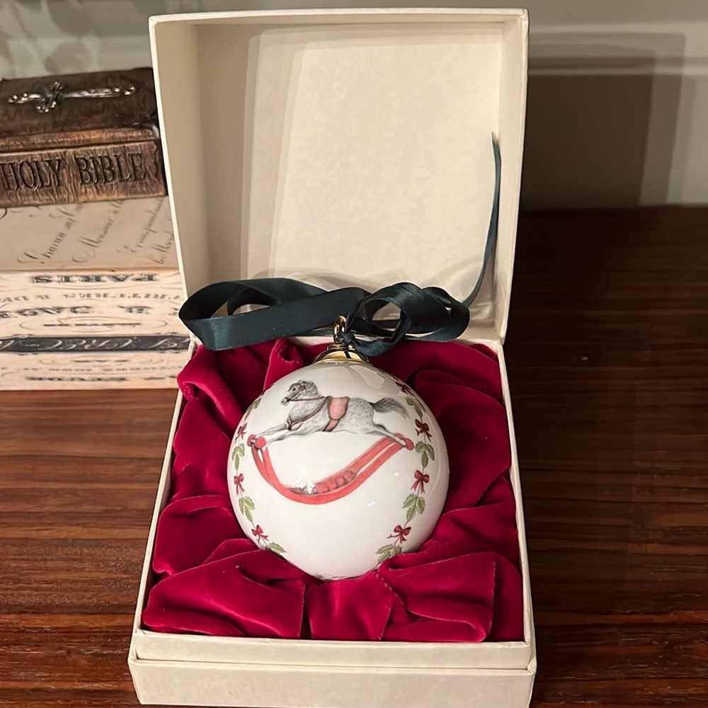 LAURA ASHLEY 1988 Bone China Christmas Ornament 999188 England w/Box